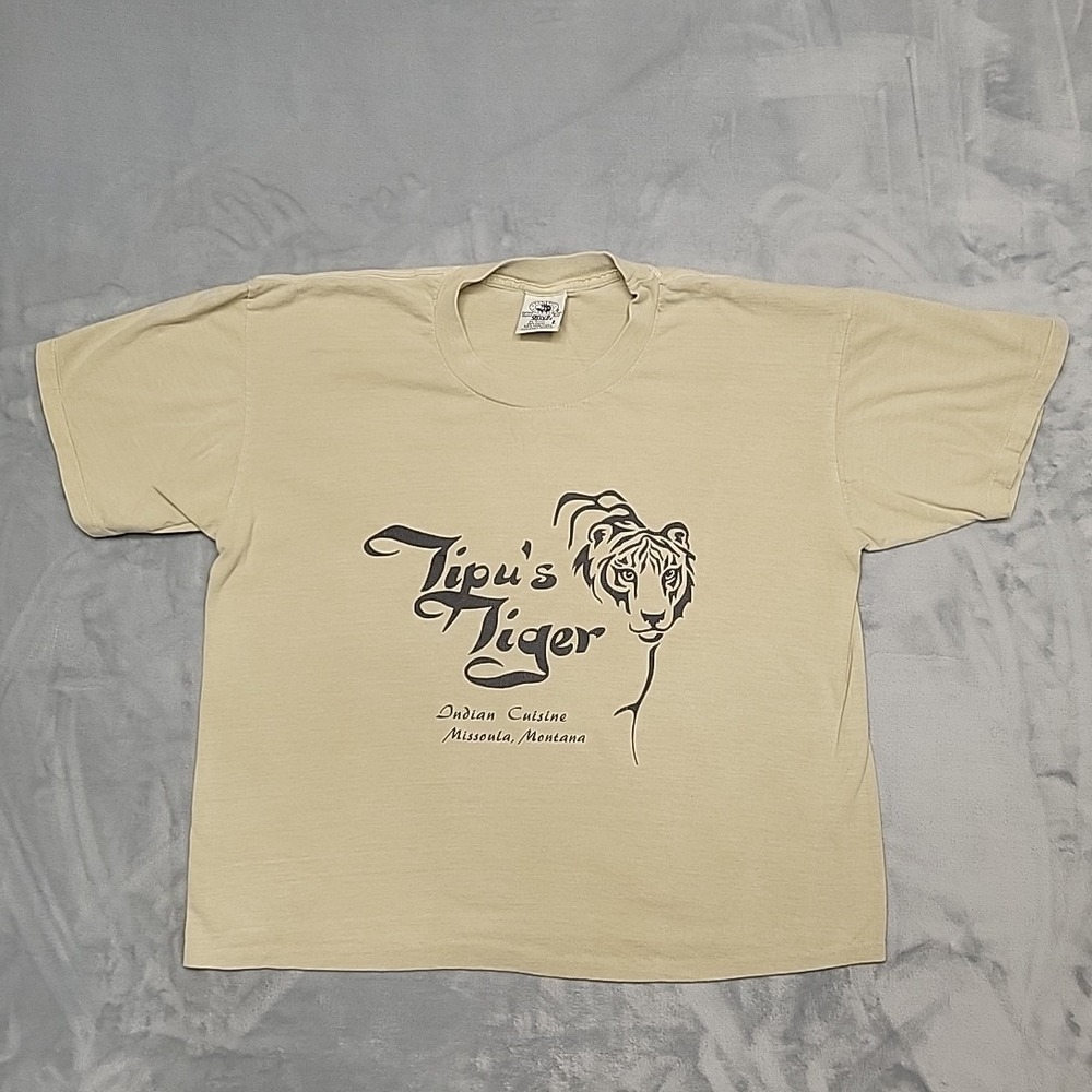 VTG Anvil Authentic Pigments  Shirt L Tan‎ Tipu's Tiger Missoula Montana Graphic